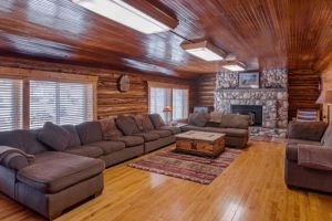 Cabins West - perfect for families & groups