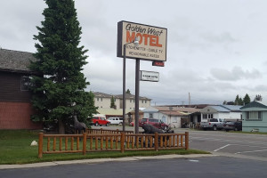 Golden West Motel